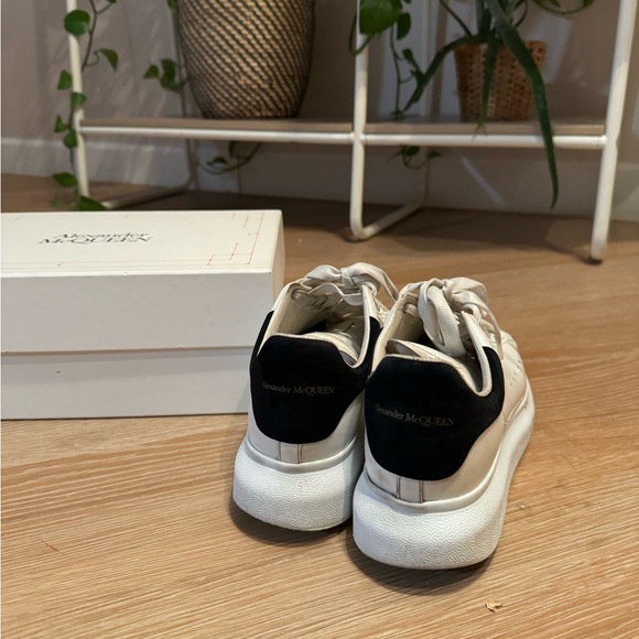 McQueen sneakers - Picture 2 of 7